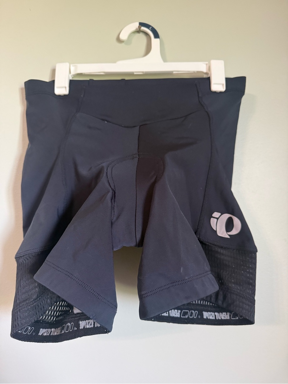 Pearl Izumi Women's Black Cycling Shorts with Logo
